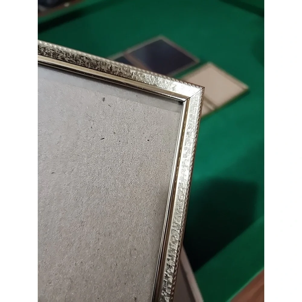 The Unbranded Brand elegance trifold brass